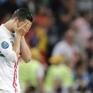 cristiano-ronaldo-525-crying