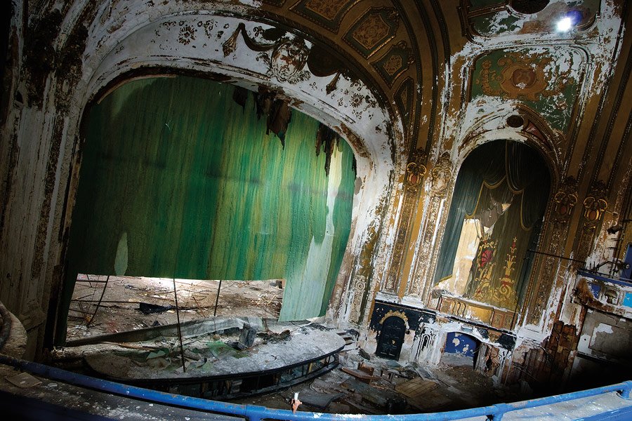 detroits-eastown-theater-was-built-in-1931-but-degenerated-in-the-60s-and-70s-into-a-notorious-drug-den-and-rave-site-it-has-stood-abandoned-since-the-late-1990s