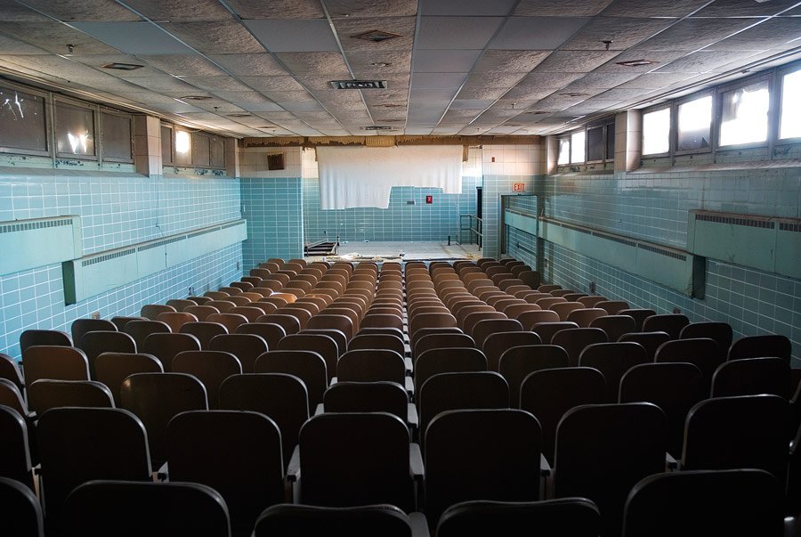 originally-called-the-norwich-state-hospital-for-the-insane-this-abandoned-building-in-connecticut-was-built-in-1904-and-was-fully-operational-until-1996