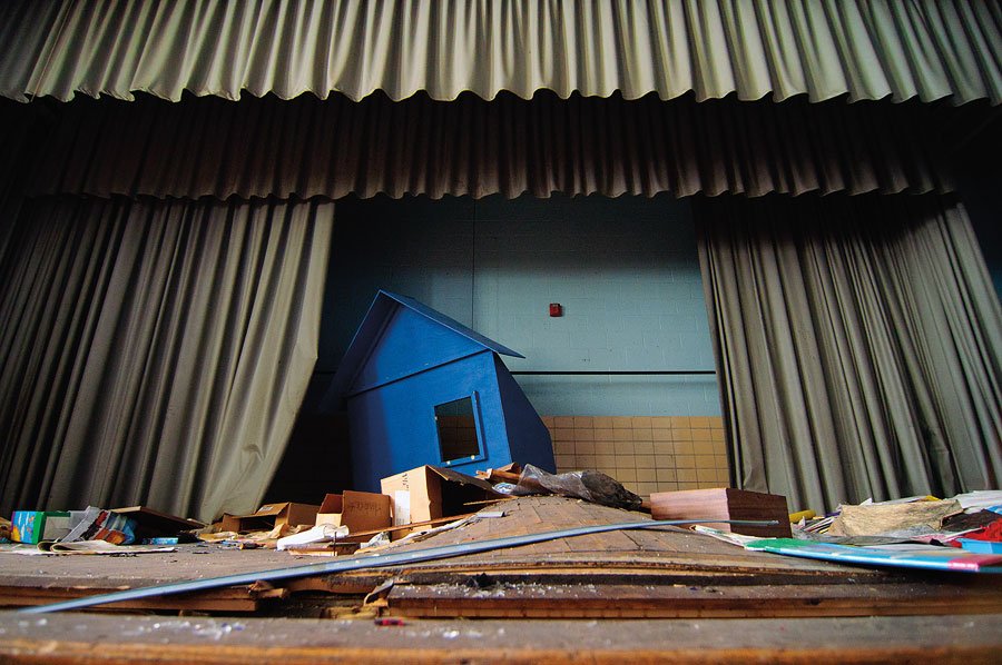 the-hubert-elementary-school-building-in-brightmoor-michigan-was-built-in-1921-and-shut-down-in-2005-this-is-what-remains-of-the-kids-theater