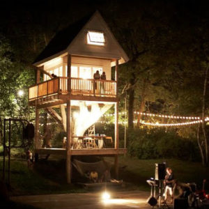 adult-treehouse-camp-wandawega-lake-resort-wisconsin-9