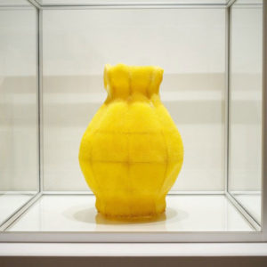 vessel-1-beeswax-sculpture-honeybee-printing-tomas-livertiny