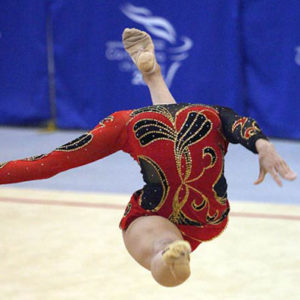 headless-gymnast-perfect-timing