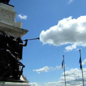statue-cloud-perfect-timing