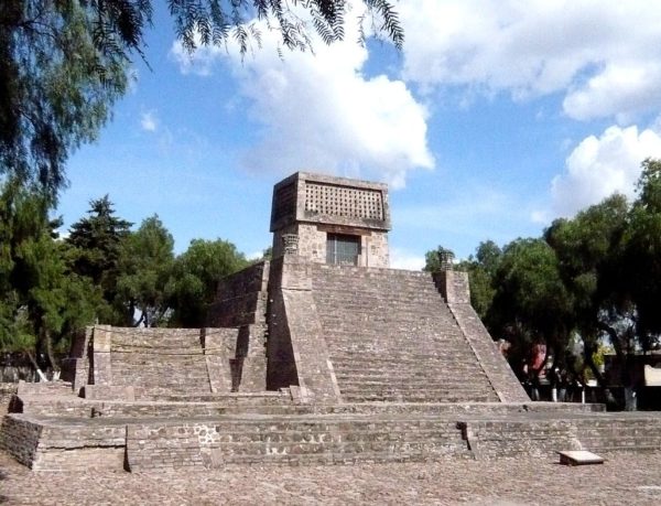 aztecpyramid