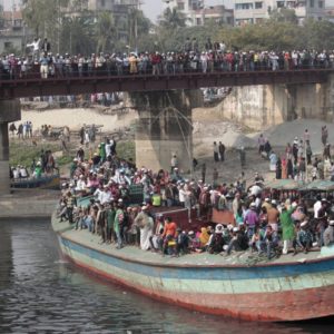 dhaka-bangladesh-travel-by-water