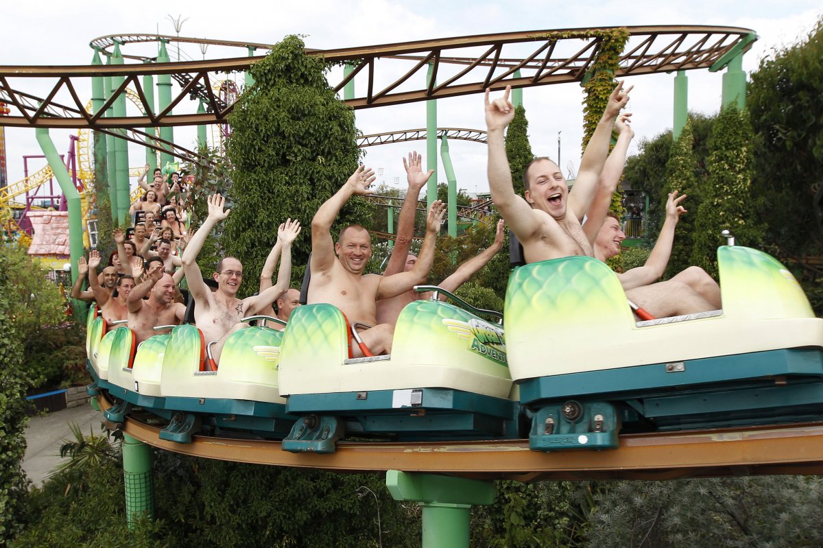 these-thrill-seekers-still-hold-the-record-for-most-naked-riders-on-a-theme-park-ride-with-102-riders-in-southeast-england-on-august-8-2010