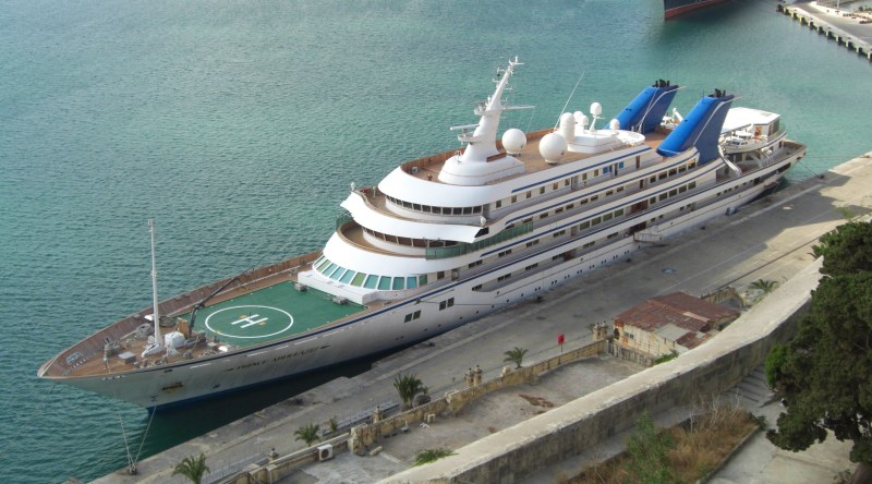 Prince Abdulaziz yacht