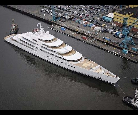 azzam-the-largest-yacht-in-the-world-launched-in-germany