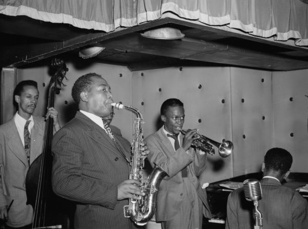 Charlie_Parker_Tommy_Potter_Miles_Davis_Duke_Jordan_Max_Roach_Gottlieb_06851