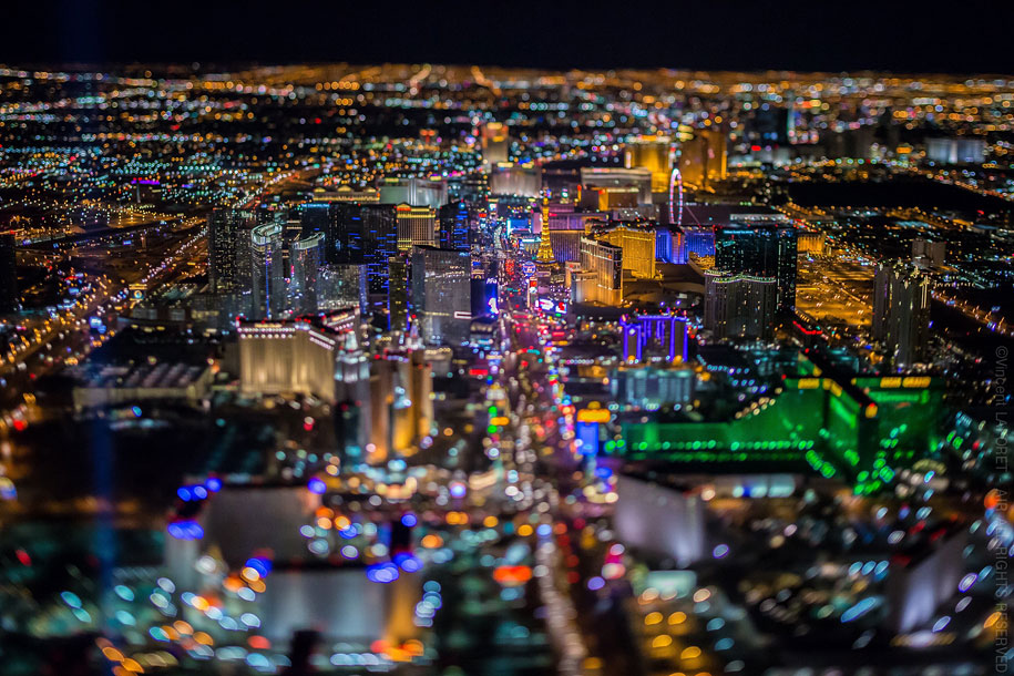 sin-city-las-vegas-aerial-photography-vincent-laforet-15