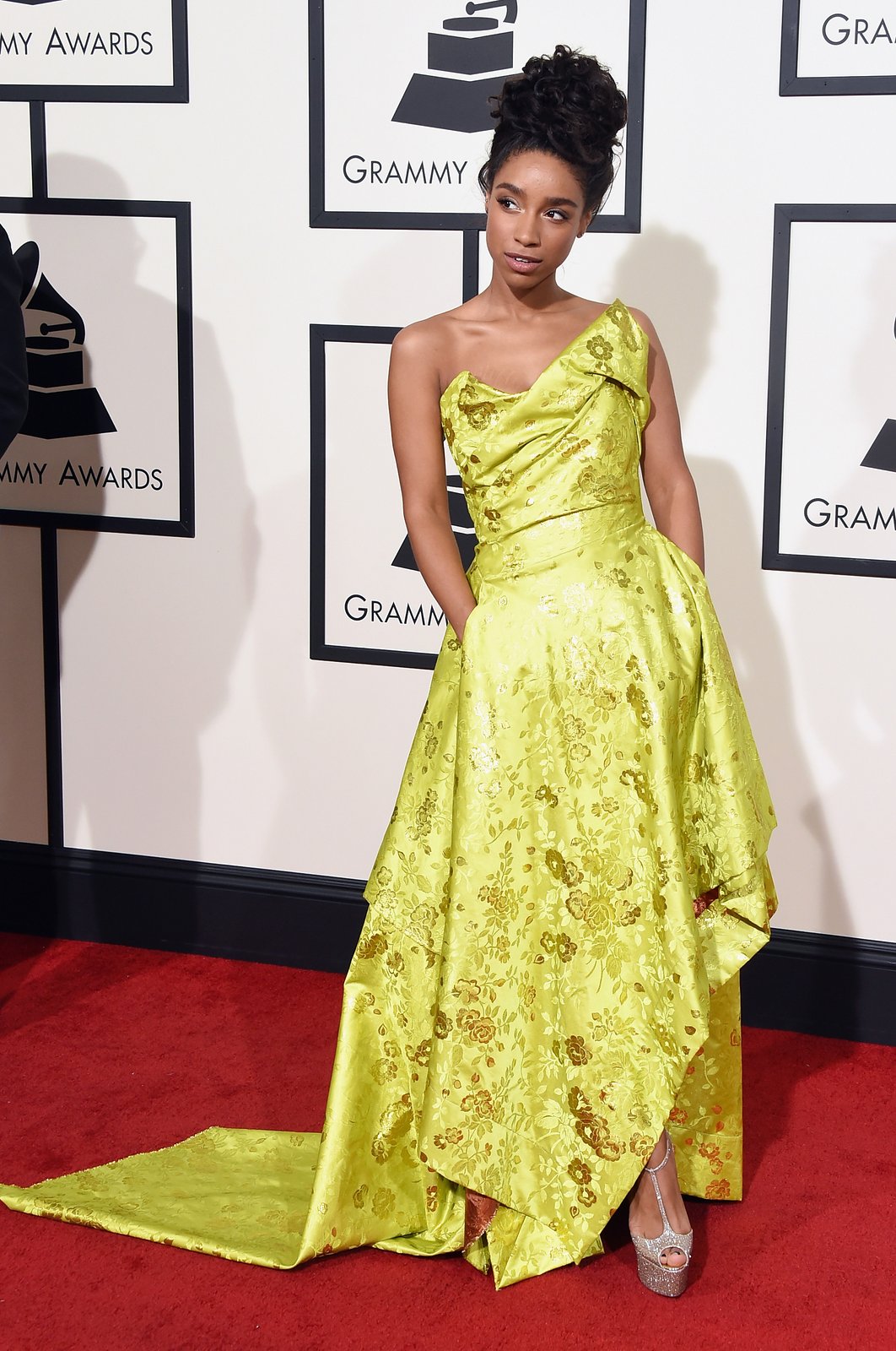 lianne la havas grammys red carpet 2016