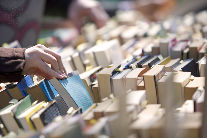 xmas bazaar books thessaloniki 2016