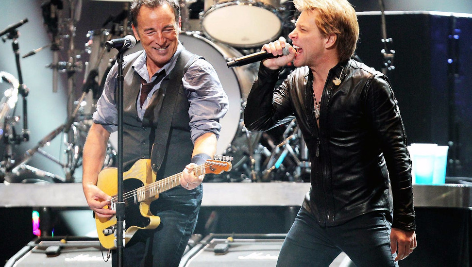 O Bruce Springsteen και ο Jon Bon Jovi σε παλαιότερη συναυλία τους