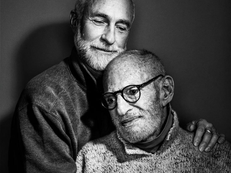 Ο Larry Kramer με τον σύζυγό του David Webster, με τον οποίο έζησε μέχρι το τέλος της ζωής του