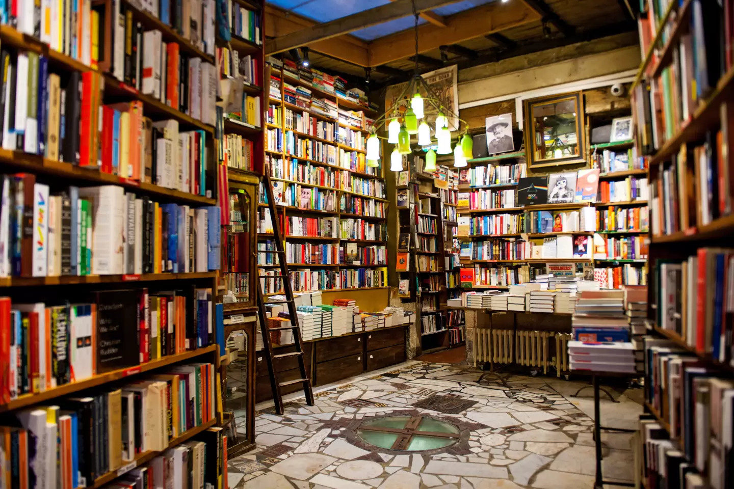 Condé Nast Traveller: Τα 10 πιο όμορφα βιβλιοπωλεία στον κόσμο - Monopoli.gr