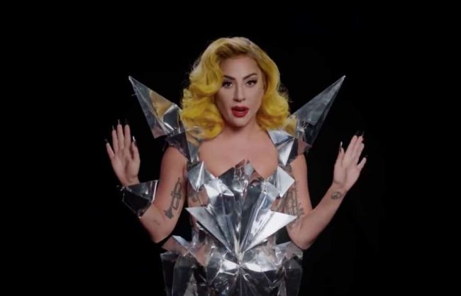H Lady Gaga αναβίωσε το outfit από την περιοδεία Monster Ball