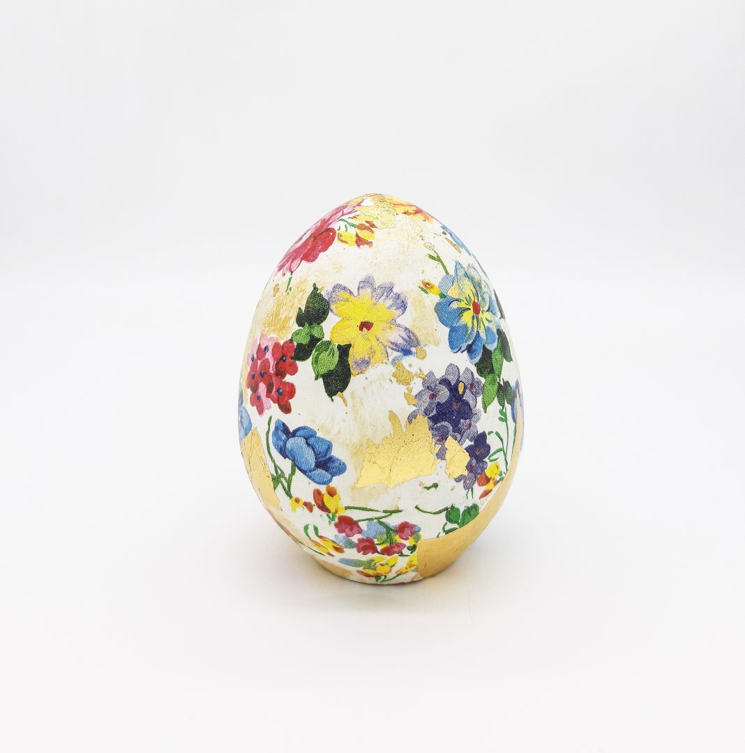 Κεραμικό αυγό με ντεκουπάζ, Λυντια Κοκορέτσα