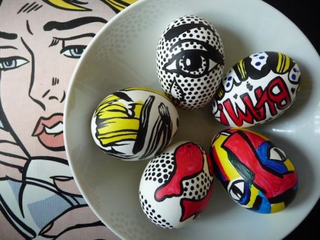Roy Lichtenstein-style eggs © ArtClub Blog