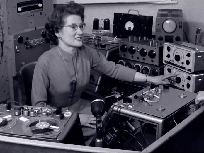 Daphne Oram, Sisters with Transistors