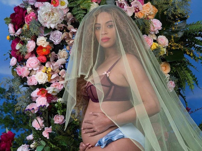 Η Μπιγιονσέ ανακοίνωσε την εγκυμοσύνη της με ανάρτηση στο instagram το 2017, σημειώνοντας ρεκόρ. Photo Credits: Beyonce/Instagram