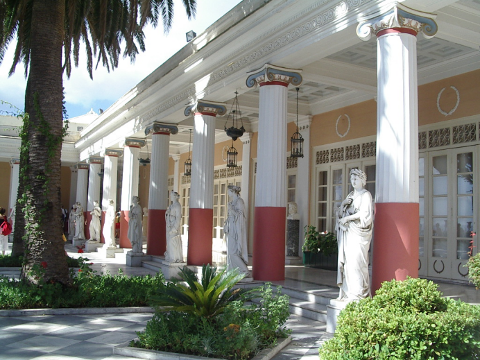 Το Αχίλλειον στην Κέρκυρα. Photo Credits: Wikimedia Commons