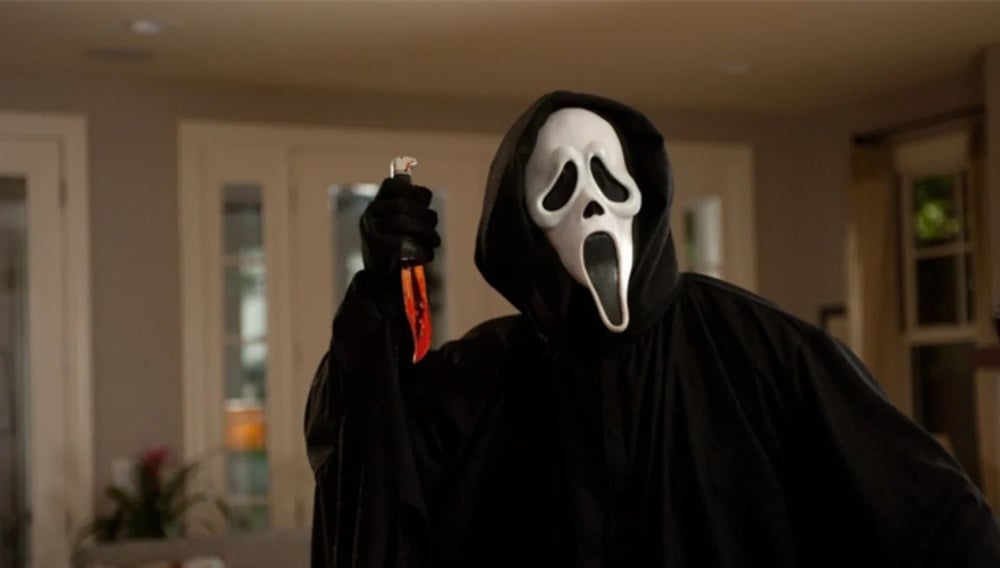 Ο Ghostface επιστρέφει στο Scream 5. Photo Credits: Dimension Films/Everett Collection
