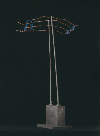3=1 ή εναέρια χορογραφία, 1991. Αέρας, ηλεκτρονικός κεραυνός σε χαλκό, 100 x 65 x 35 εκ.Φωτογραφία σε αλουμίνιο. 54 x 114 x 2 εκ.
