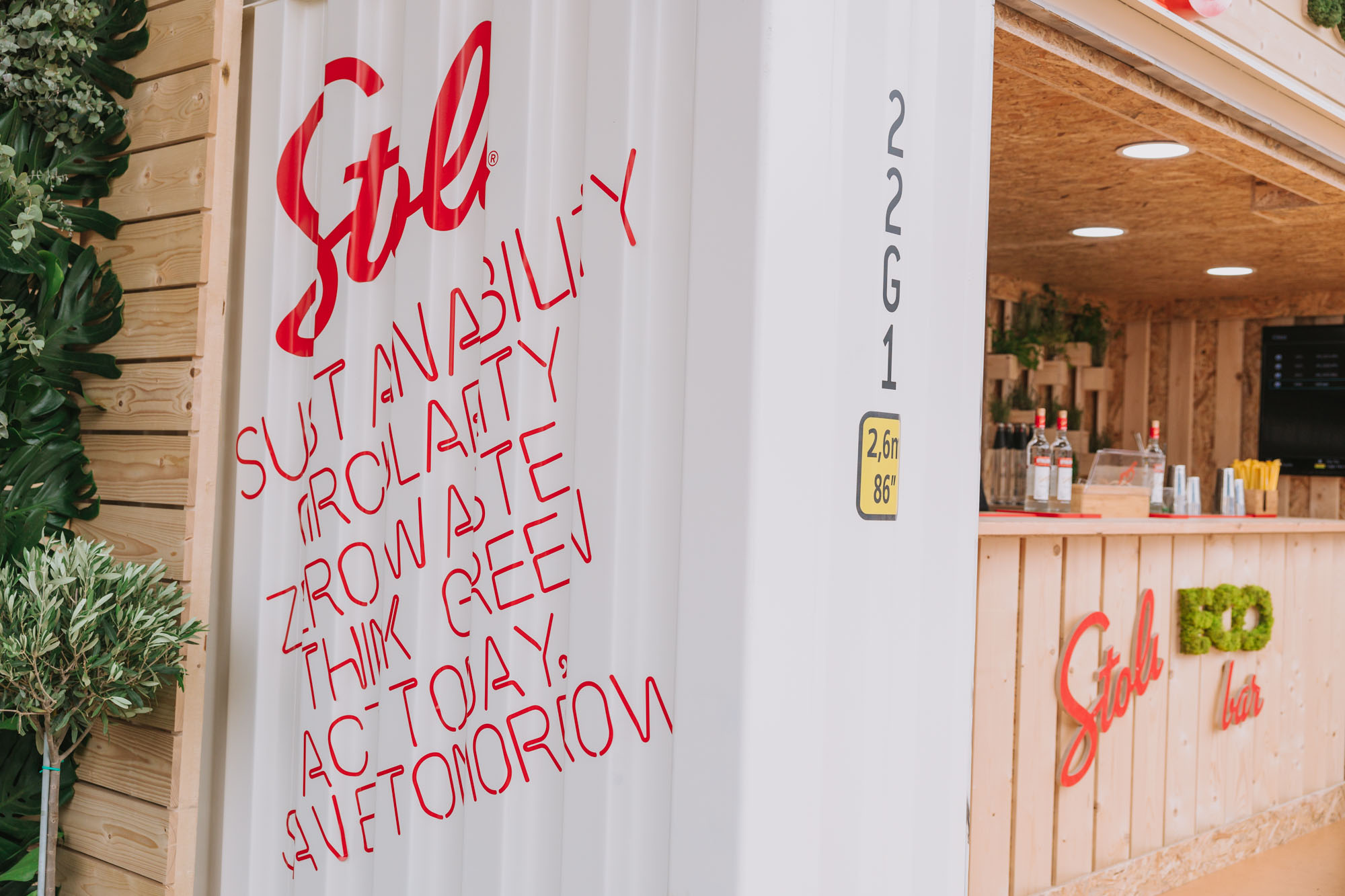 Το πρώτο Stoli Vodka Eco Bar αποτελεί την επιτομή του green thinking