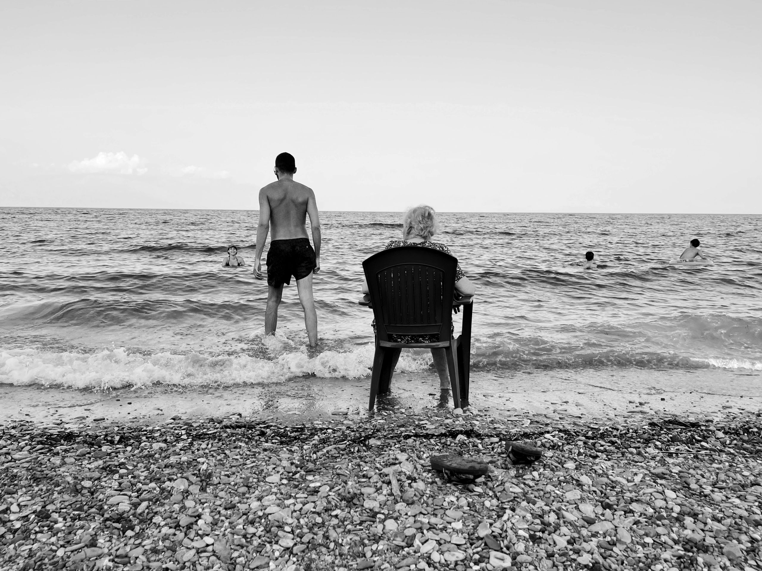 Μνήμη Καπούτ από την θεατρική ομάδα Νοητή Γραμμή στο θέατρο Αλκμήνη