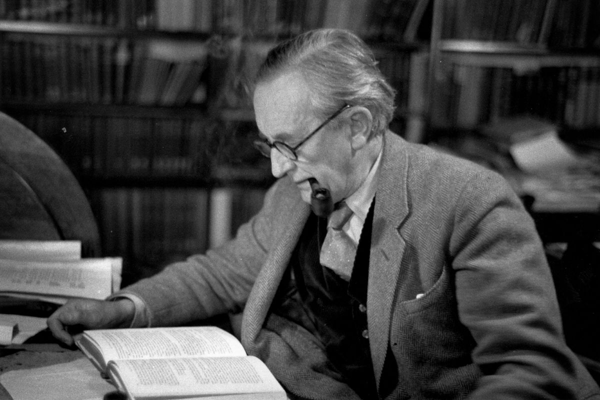 130 χρόνια από τη γέννηση του J. R. R. Tolkien: Πώς η ζωή του καθρεφτίζεται στο έργο του