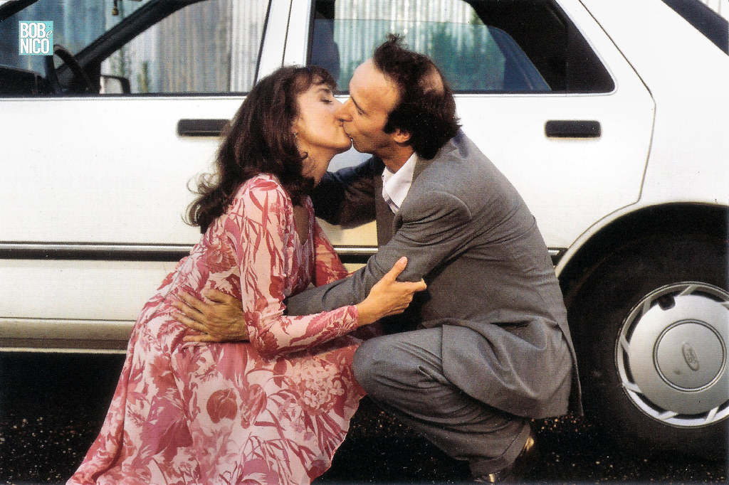 Roberto Benigni & Nicoletta Braschi, Ιταλική καρτ ποστάλ από Cineteca Bologna. Φωτογραφία: Mimmo Cattarinich. Publicity still για το Il Mostro/The Monster (Roberto Benigni, 1994).