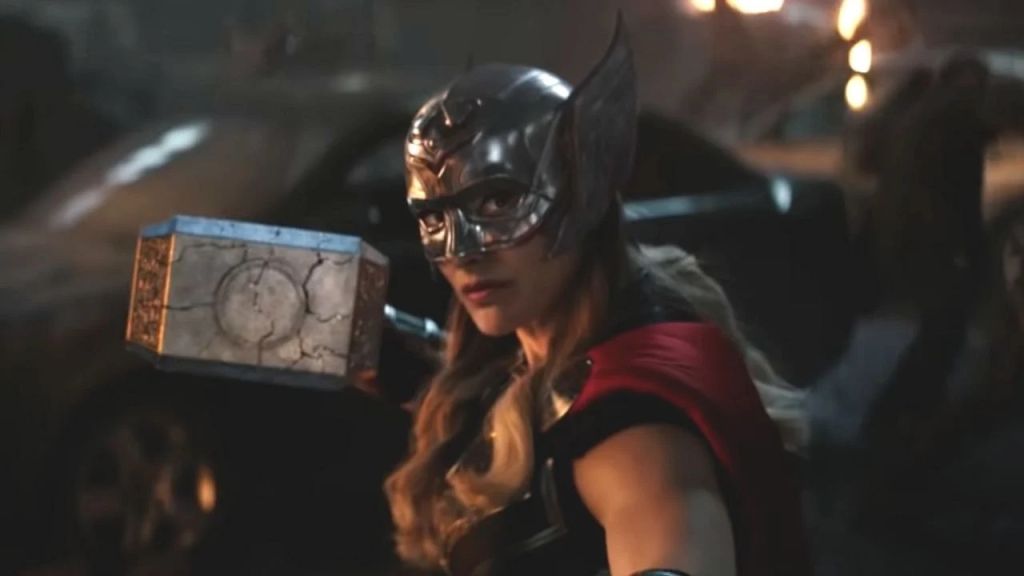 Thor - Love and Thunder: Η Νάταλι Πόρτμαν ως θηλυκή εκδοχή του Θωρ στο πρώτο τρέιλερ της ταινίας