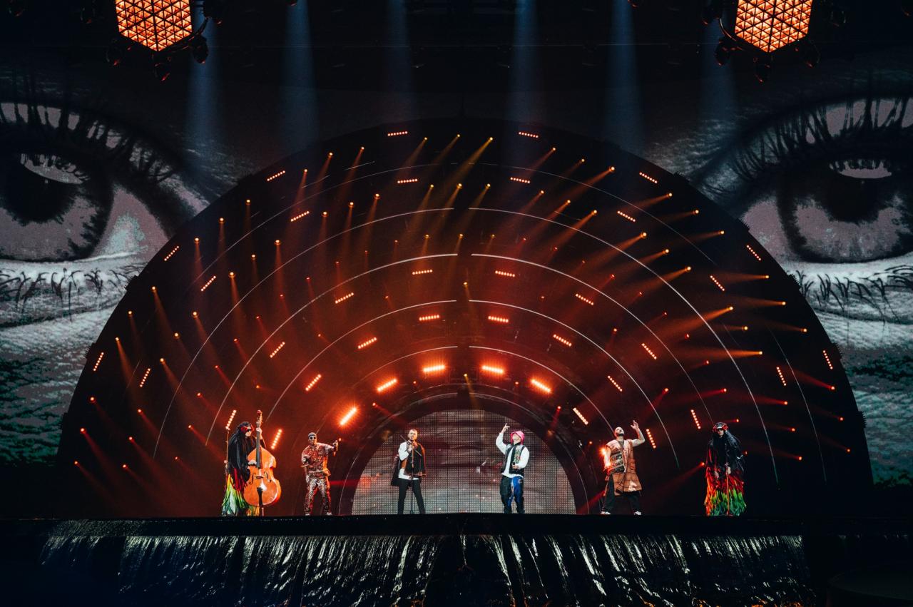 Η εμφάνιση της Ουκρανίας με τους Kalush Orchestra στον Α’ Ημιτελικό της Eurovision. Photo Credits: EBU/Sarah Louise Bennett