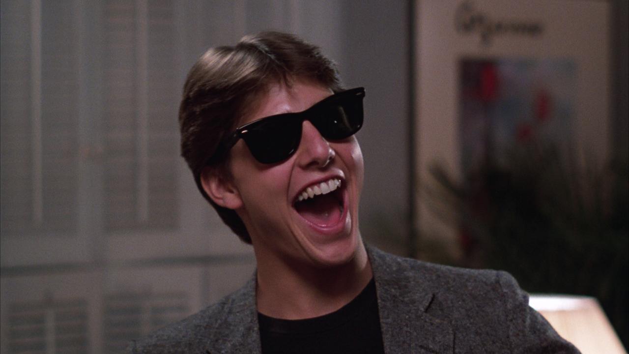 Ο ηθοποιός φόρεσε για πρώτη φορά τα Ray-Ban γυαλιά του στην ταινία "Risky Business" και από τότε έγιναν το "σήμα κατατεθέν" του.