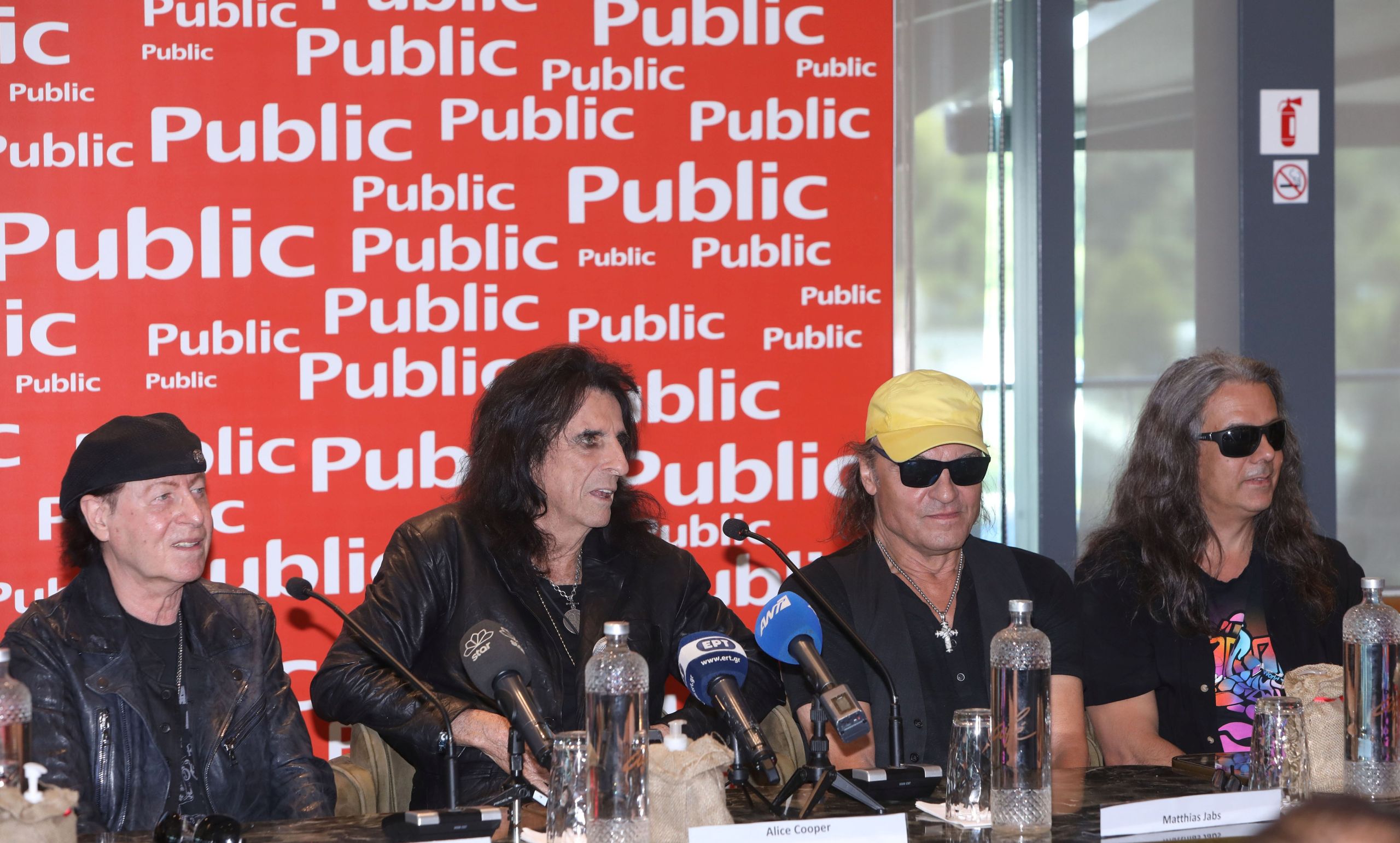 Οι Scorpions και ο Alice Cooper βρέθηκαν στα Public και έδωσαν μία εφ' όλης της ύλης συνέντευξη τύπου. Φωτογραφία: Νικολαρέας Ανδρέας/NDP Photo