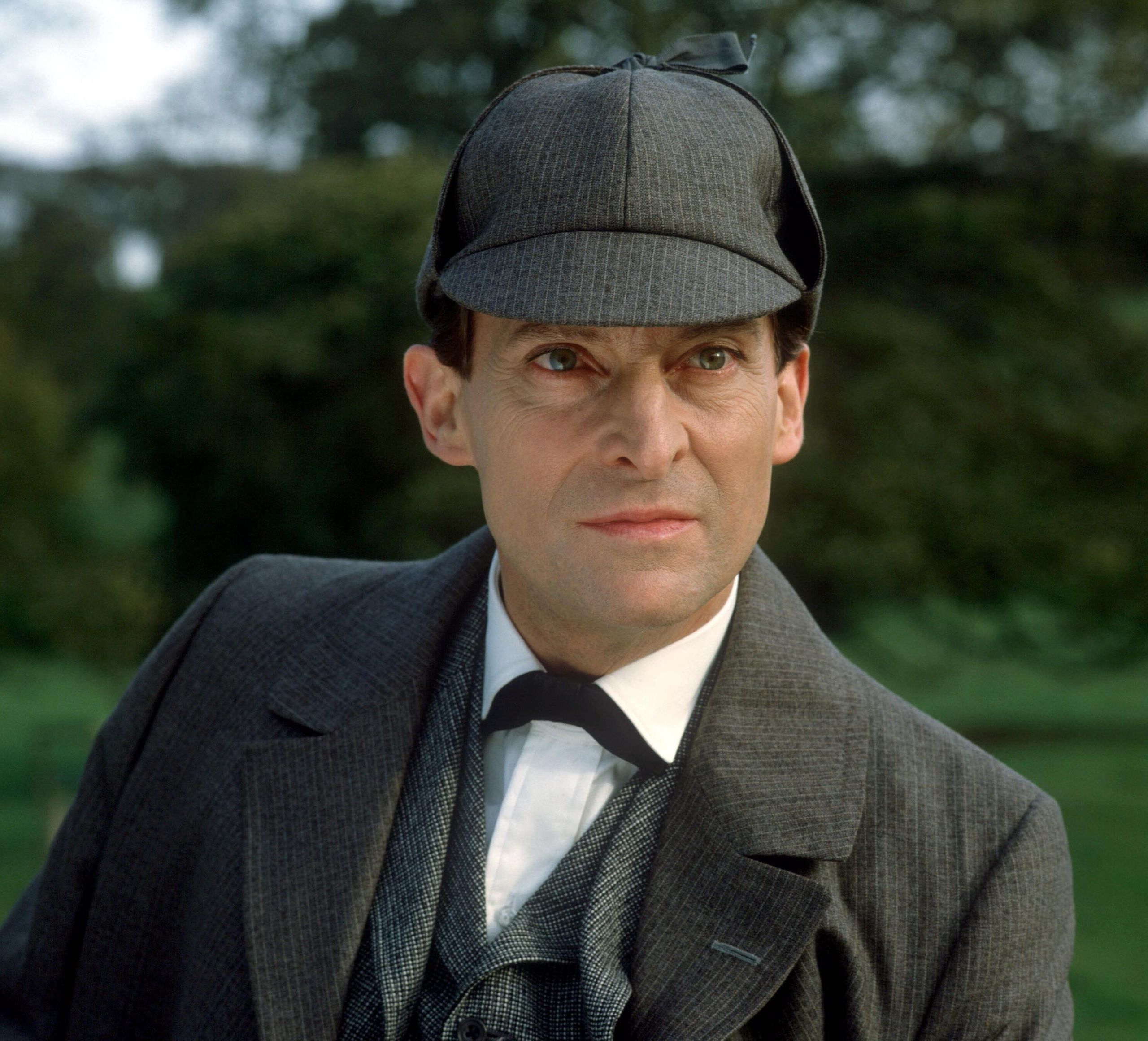 фамилия актера играющего шерлока холмса. шерлок холмс ливанов дауни младший камбербэтч. фамилия актера играющего шерлока холмса. шерлок холмс ливанов камбербэтч и дауни. василий лановой шерлок холмс.