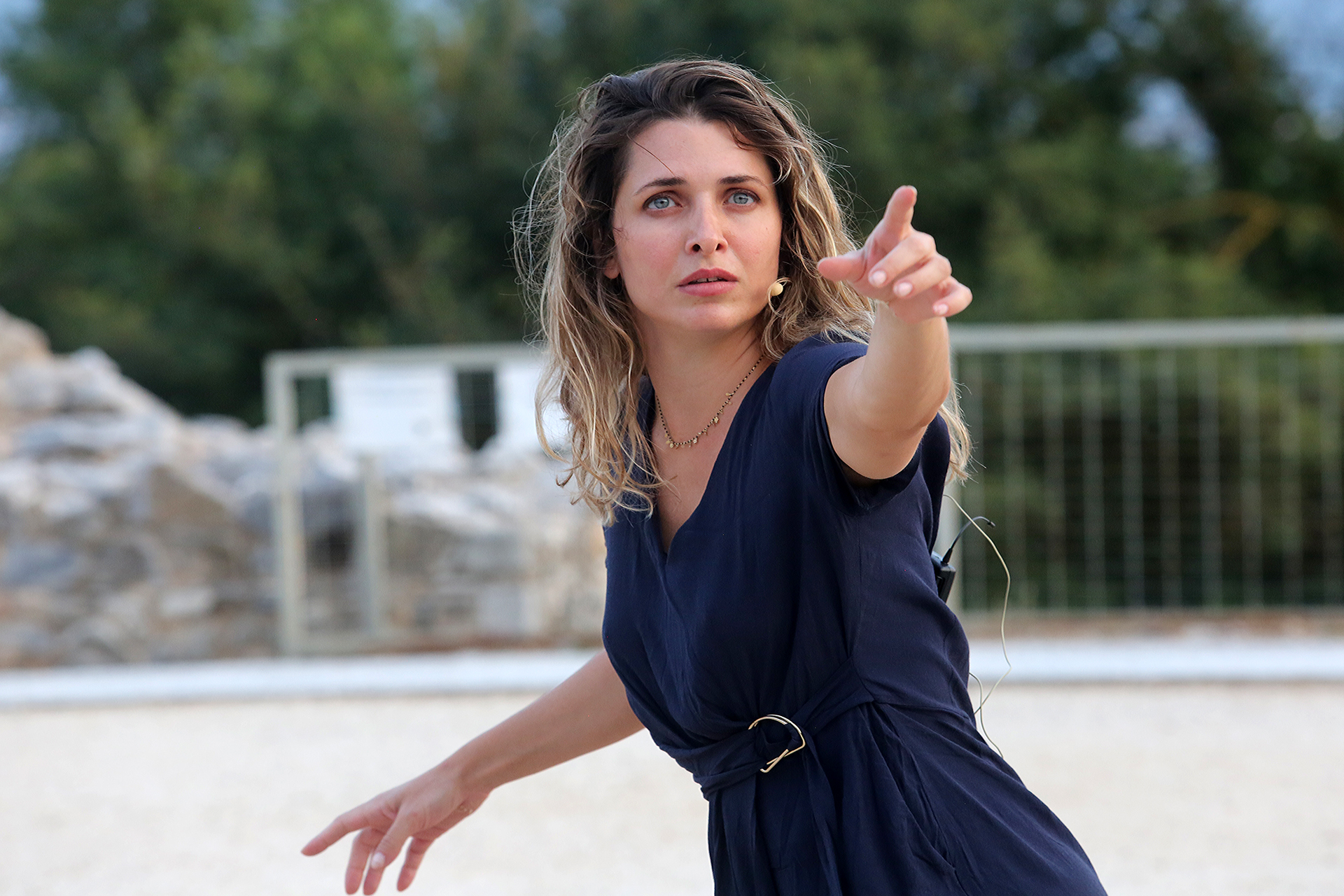Ελένη του Ευριπίδη: Η Ιόλη Ανδρεάδη σκηνοθετεί τη Βασιλική Τρουφάκου στο Θέατρο Ροές
