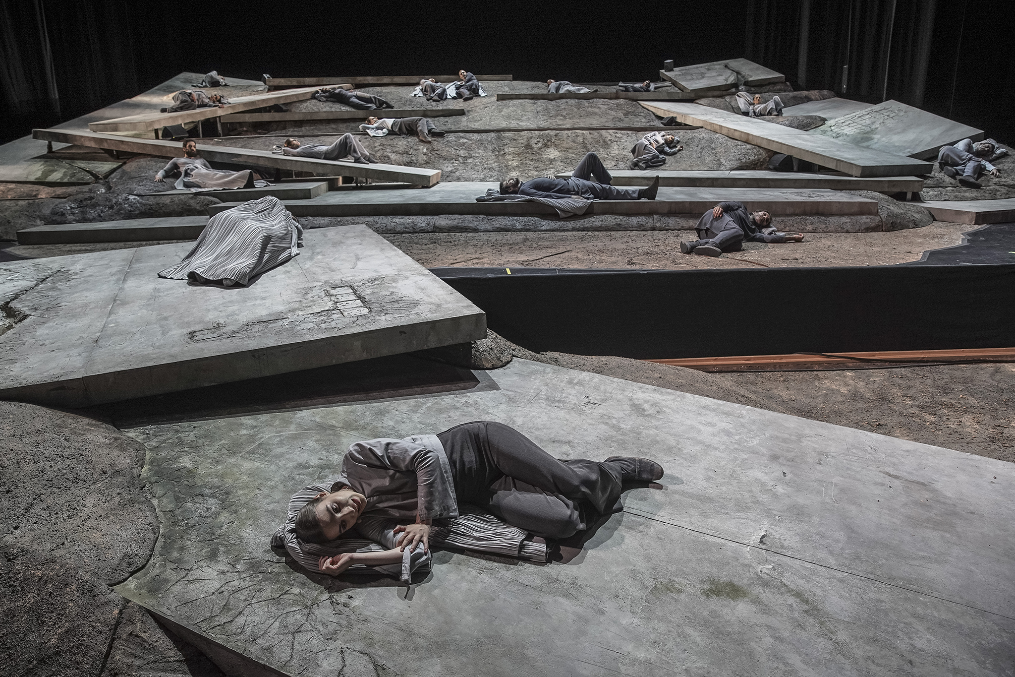 Αντρέι - Ρέκβιεμ σε οκτώ σκηνές: Το νέο έργο της Δήμητρας Τρυπάνη παρουσιάζεται στην Εθνική Λυρική Σκηνή