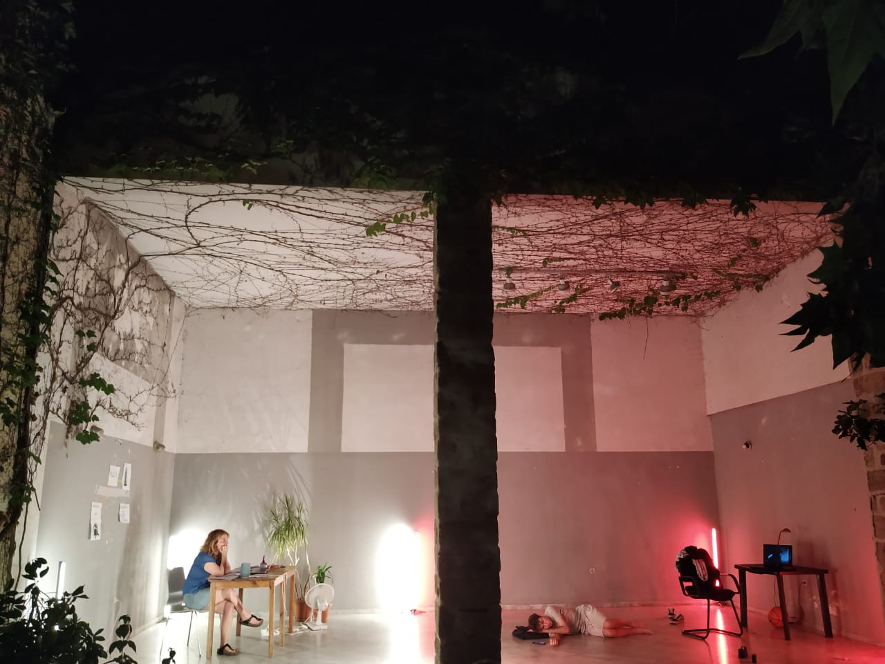 ALEX(A): Μια performance της Γιώτας Αργυροπούλου στον Tavros