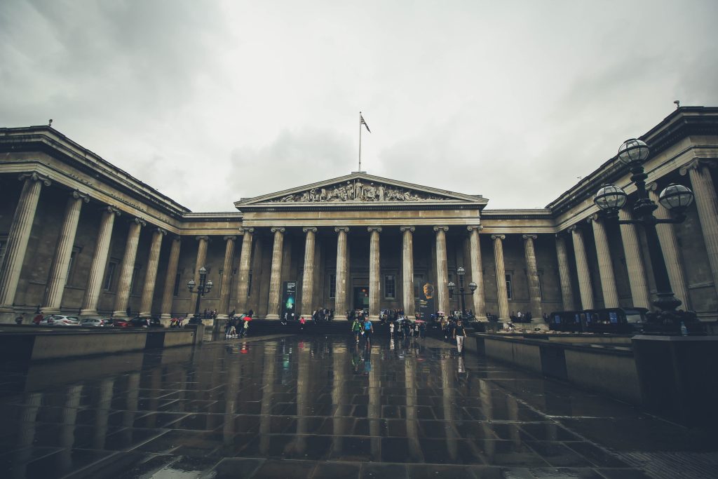 Βρετανικό Μουσείο, Photo by Tamara Menzi on Unsplash