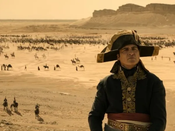 Ο Χοακίν Φίνιξ ως «Ναπολέων» | Youtube Sony Pictures Entertainment