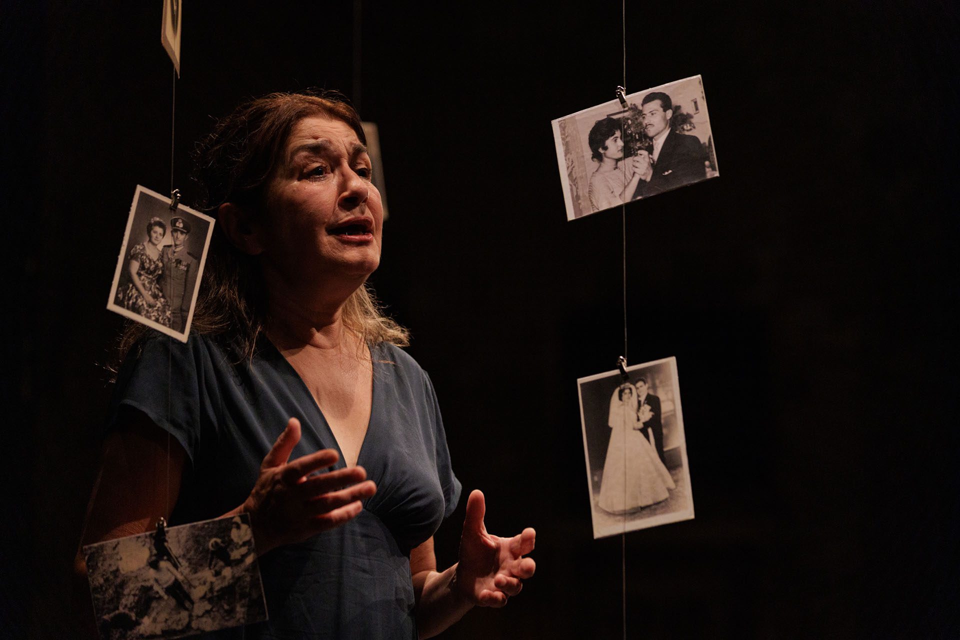Ο πόλεμος δεν έχει πρόσωπο γυναίκας, της Σβετλάνα Αλεξίεβιτς στο Θέατρο Φούρνος