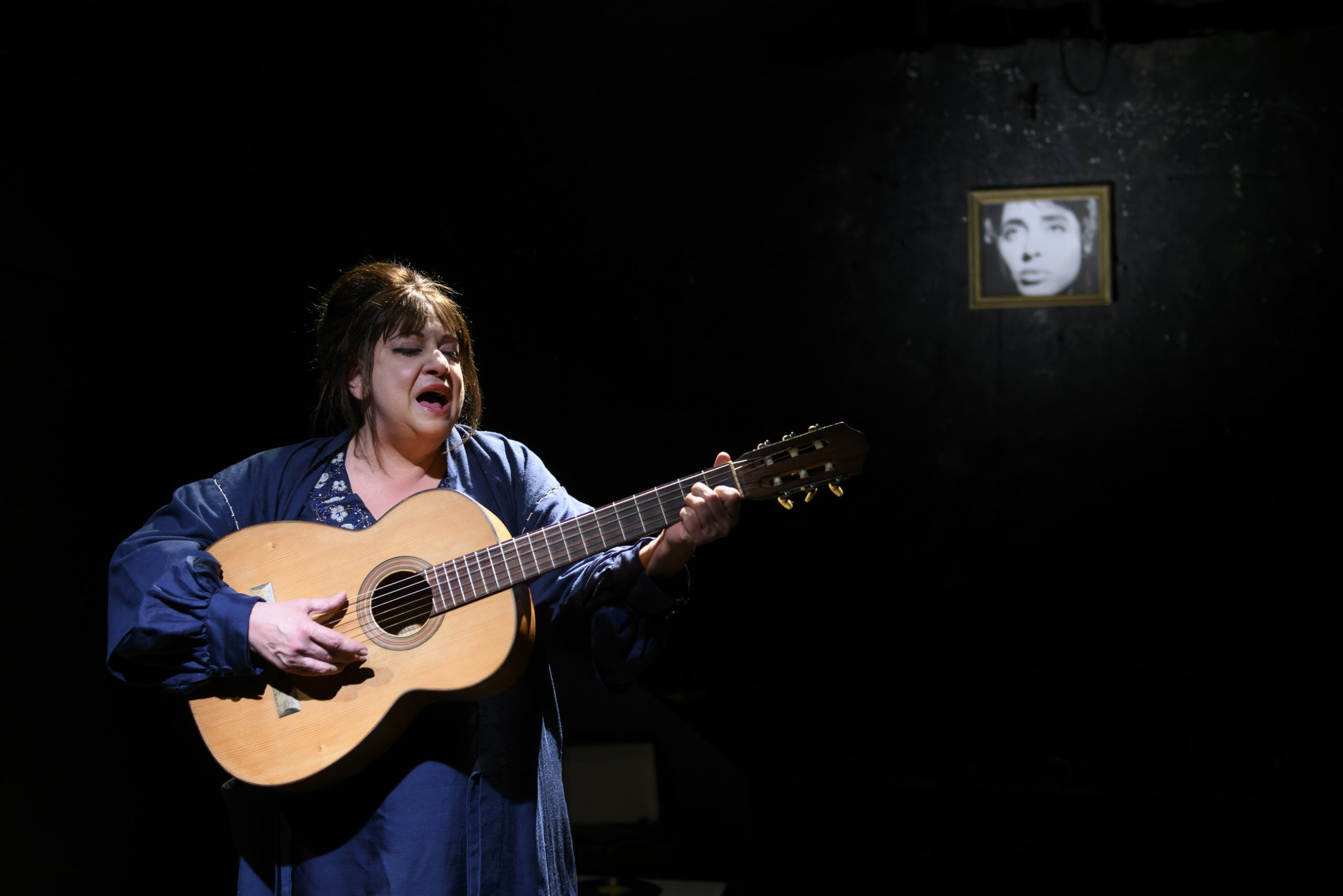 Το Τραγούδι της Φλέρυς: Ο μονόλογος με την Ελένη Κοκκίδου επιστρέφει στο Θέατρο Σταθμός
