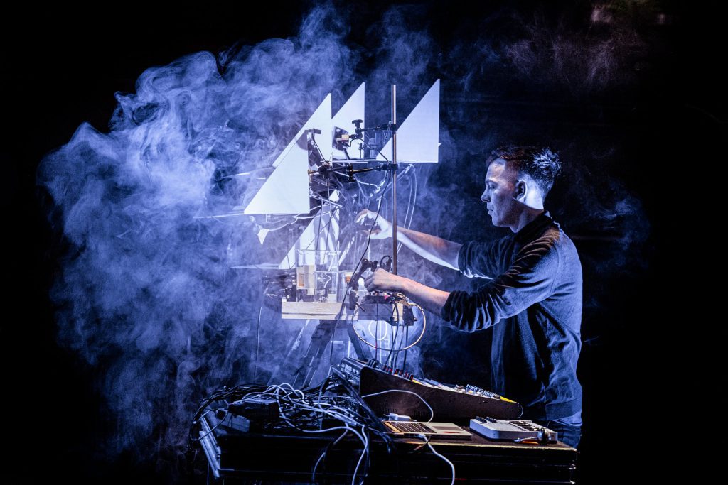 Onassis ONX / AiR: Ένα τετραήμερο εκθέσεων, performances, masterclasses και ομιλιών για τον κόσμο της ψηφιακής τέχνης