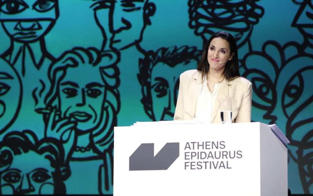 Ο επίλογος της Κατερίνας Ευαγγελάτου στο Φεστιβάλ Αθηνών Επιδαύρου