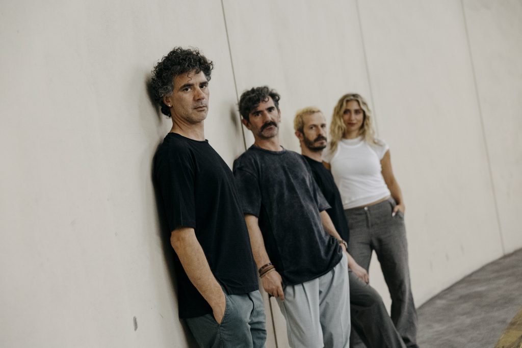 Οι Seeds ρίχνουν σπόρους παραδοσιακής μουσικής στη Μικρή Επίδαυρο