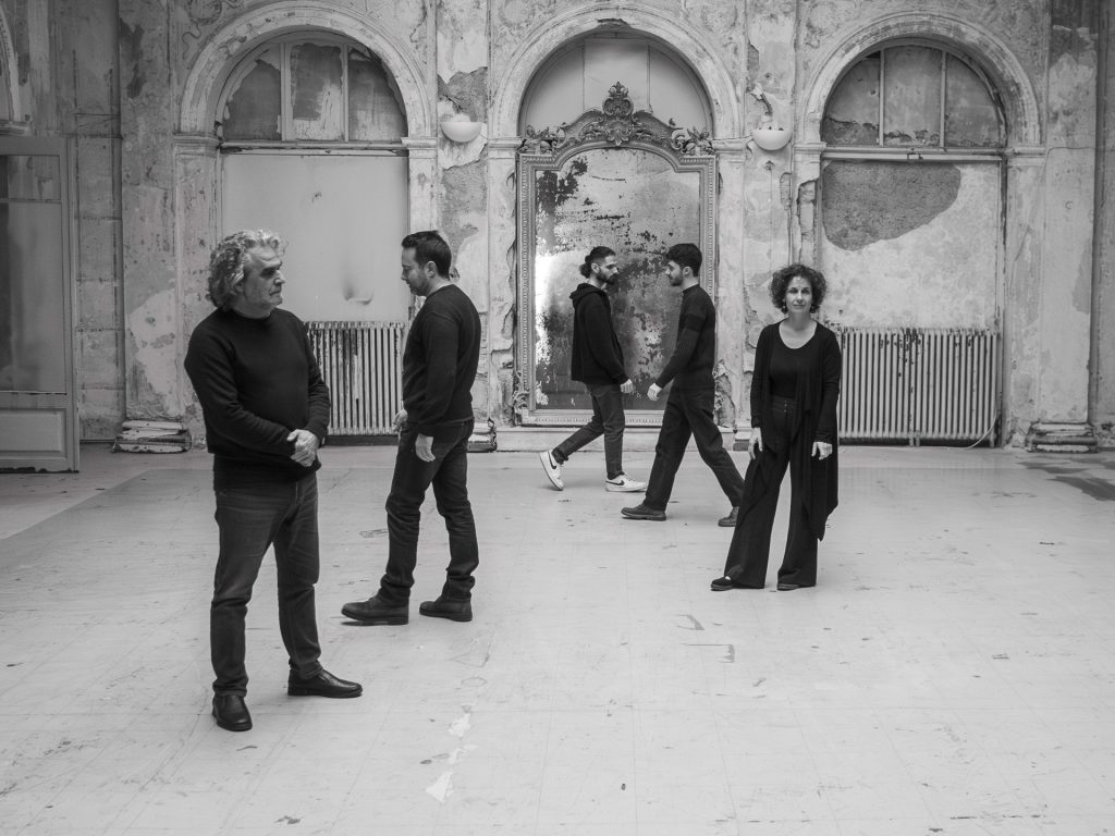 Κοινωνική Σαπίλα: Το Guitarte Ensemble ντύνει μουσικά τη βωβή ταινία του Στέλιου Τατασόπουλου