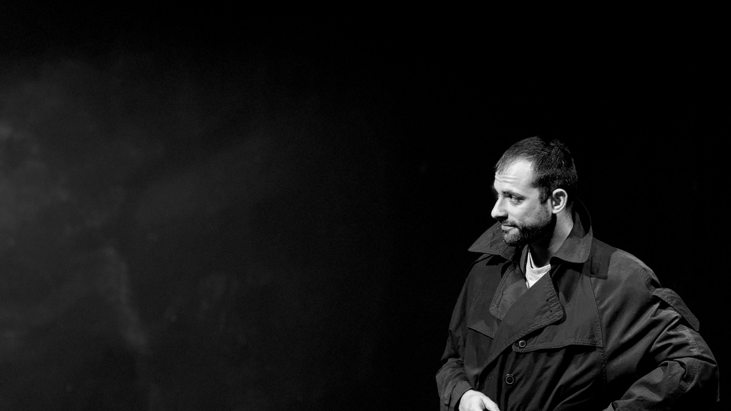 Ερρίκος Ε', του Ουίλιαμ Σαίξπηρ στο Θέατρο Σημείο