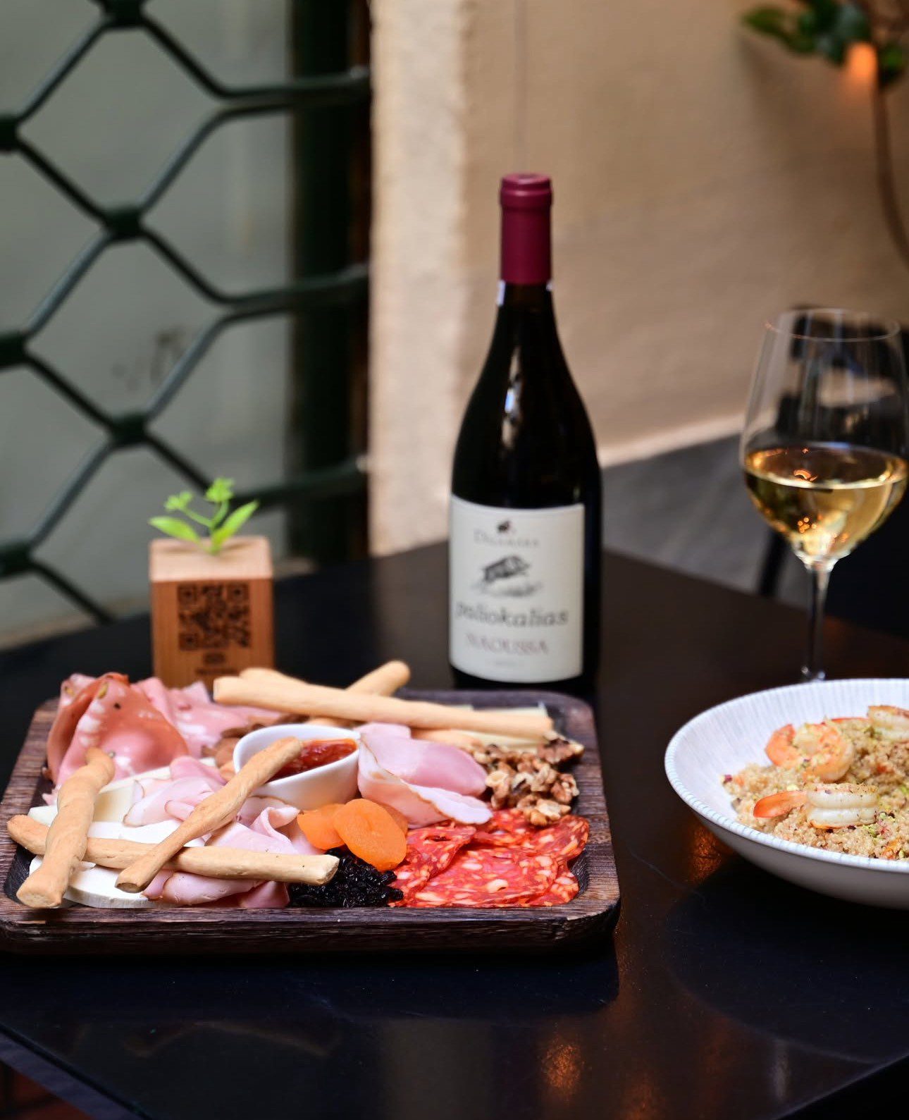 @phyche_winebistro